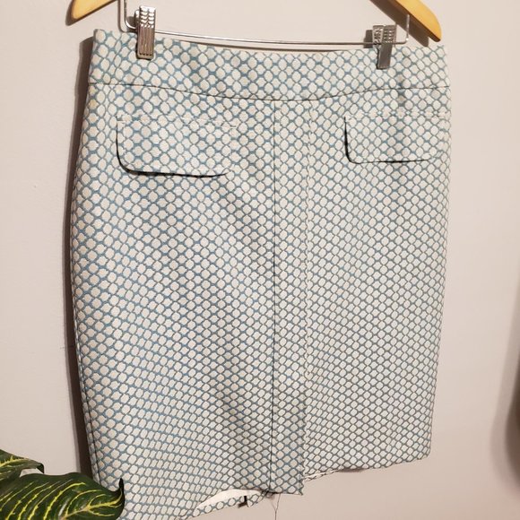 Ann Taylor Sweater and Skirt Set - Picture 6 of 15